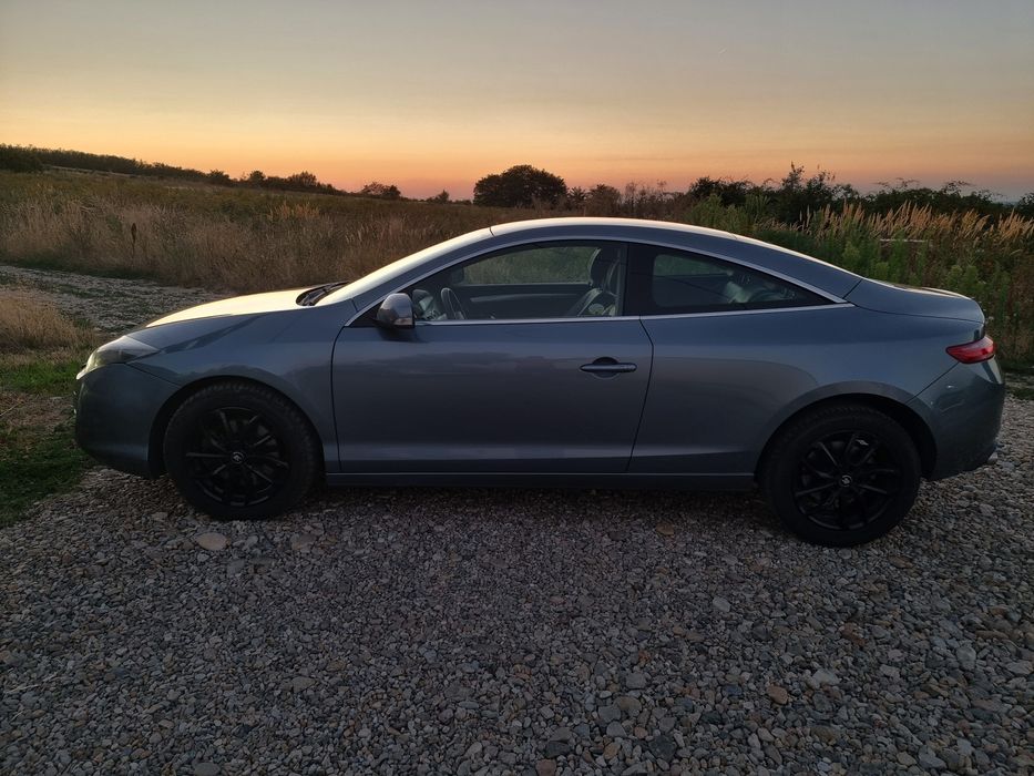 Renault laguna coupe