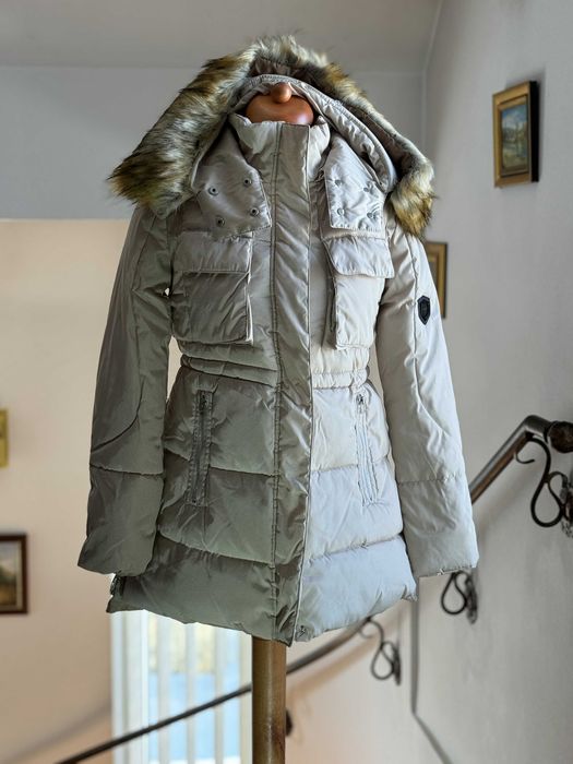 Geacă damă bej cu guler din blană artificială