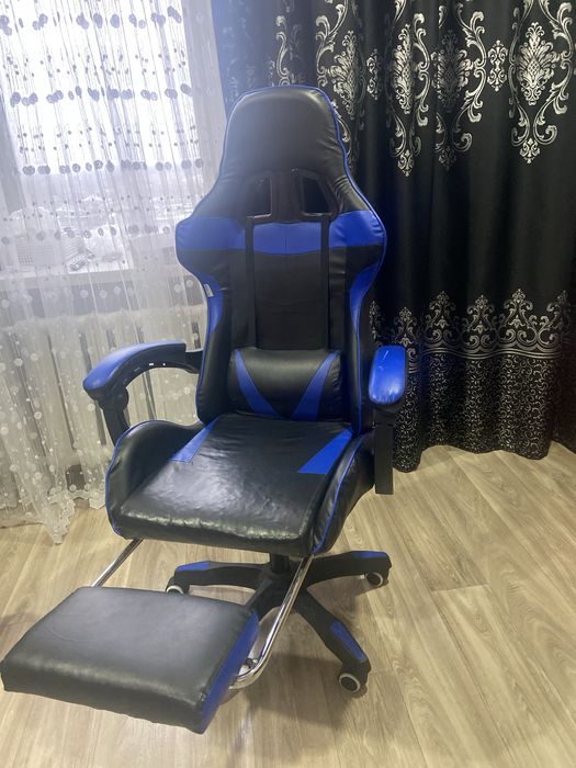 Продам кресло игровое , компьютерное