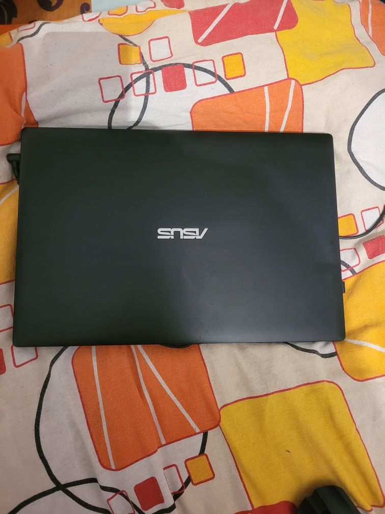 Laptop Asus fără baterie