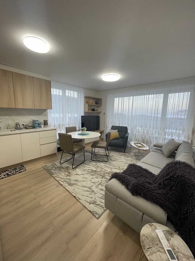 Продава се Тристаен апартамент в София, Лагера - 89 кв.м за 1798 €/кв.м - Снимка #2