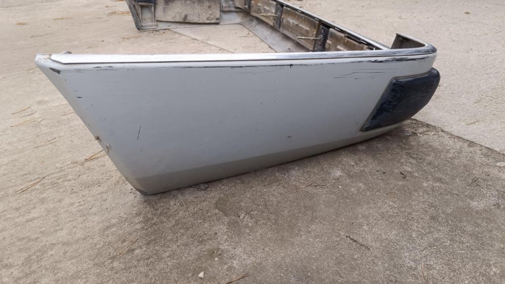 Задна броня W124 Mercedes комби