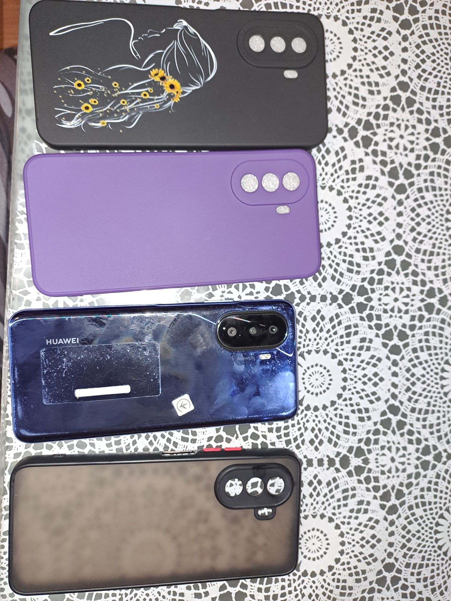 Vând Huawei nova Y70 + Accesorii Extra