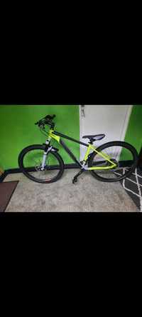 Bicicleta MTB Cube 27.5'