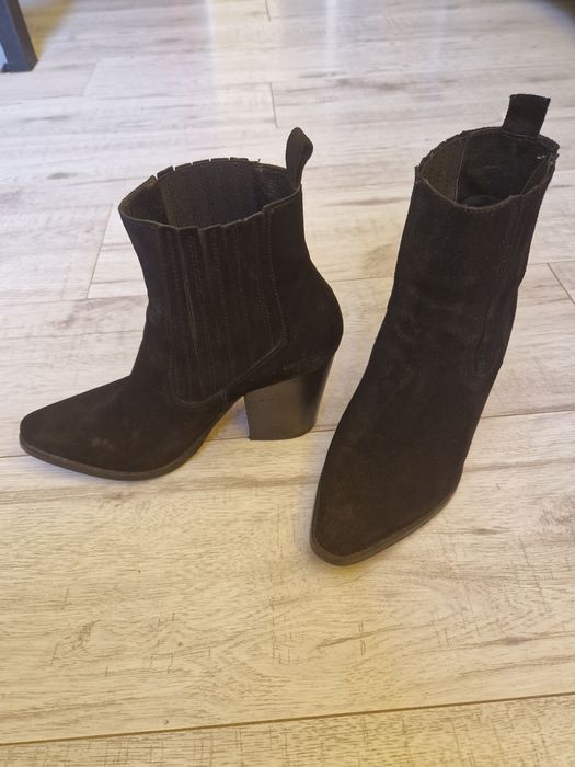 Botine negre, Gino Rossi, piele intoarsa, toc 8- 8.5 cm