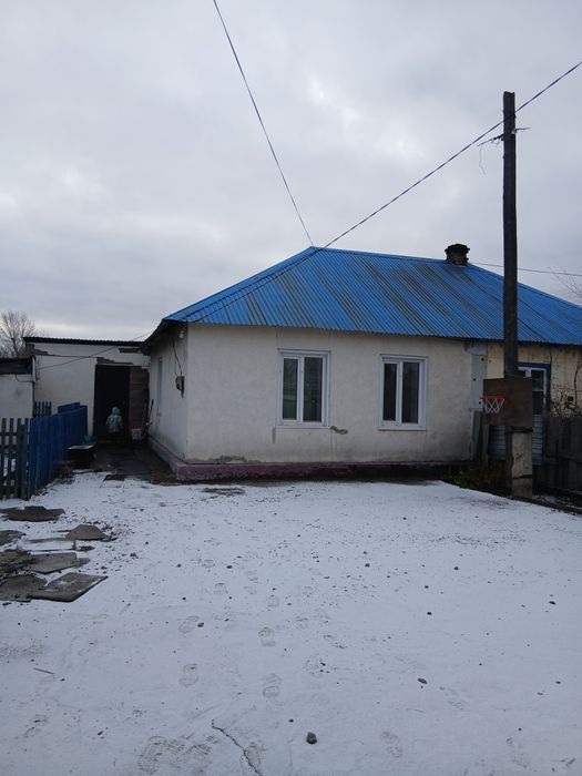 Продам пол дома в 2х квартирном доме