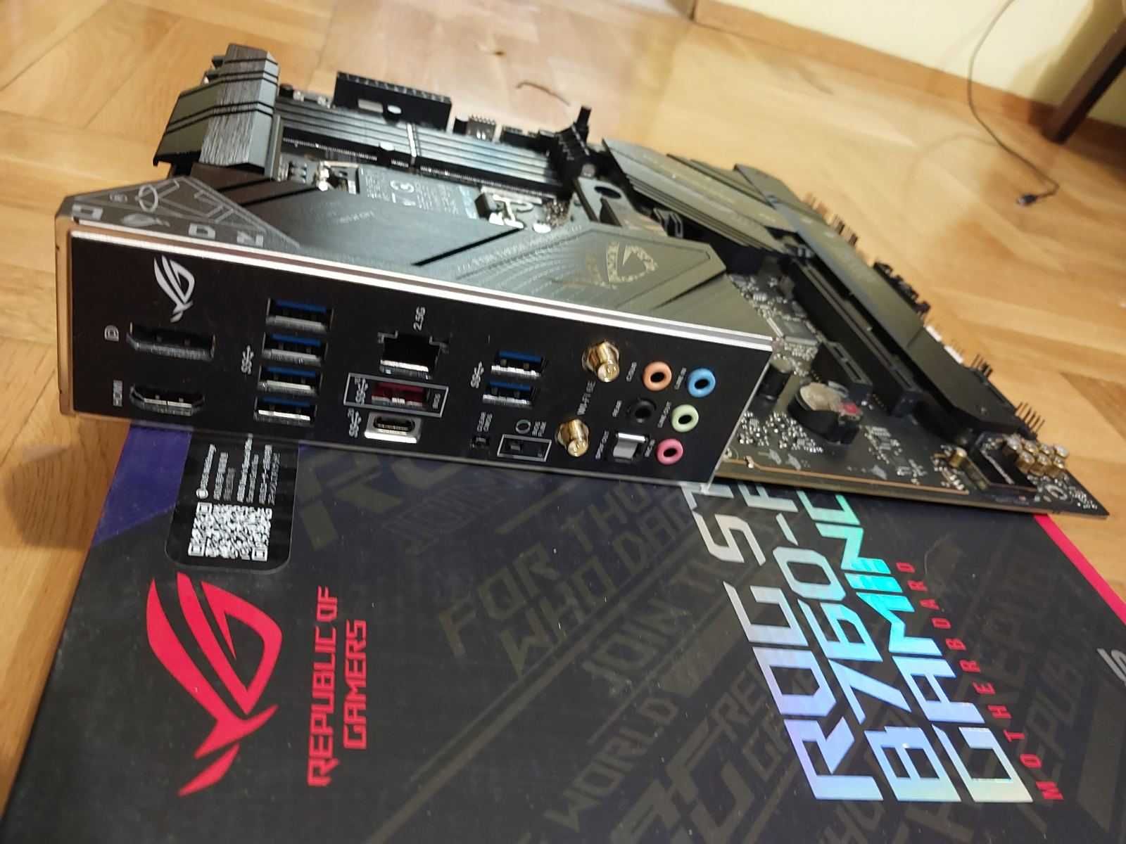 Intel Core i7 13700 + Asus ROG Strix B760-F Wi-Fi DDR5