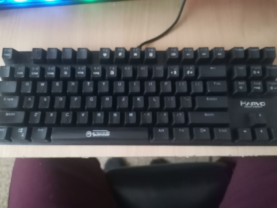 Cînd tastatură mecanică