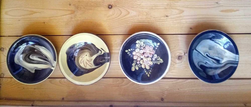 4 декоративни чинии с абстракция и прозрачна глазура.
Диаметр 20 см