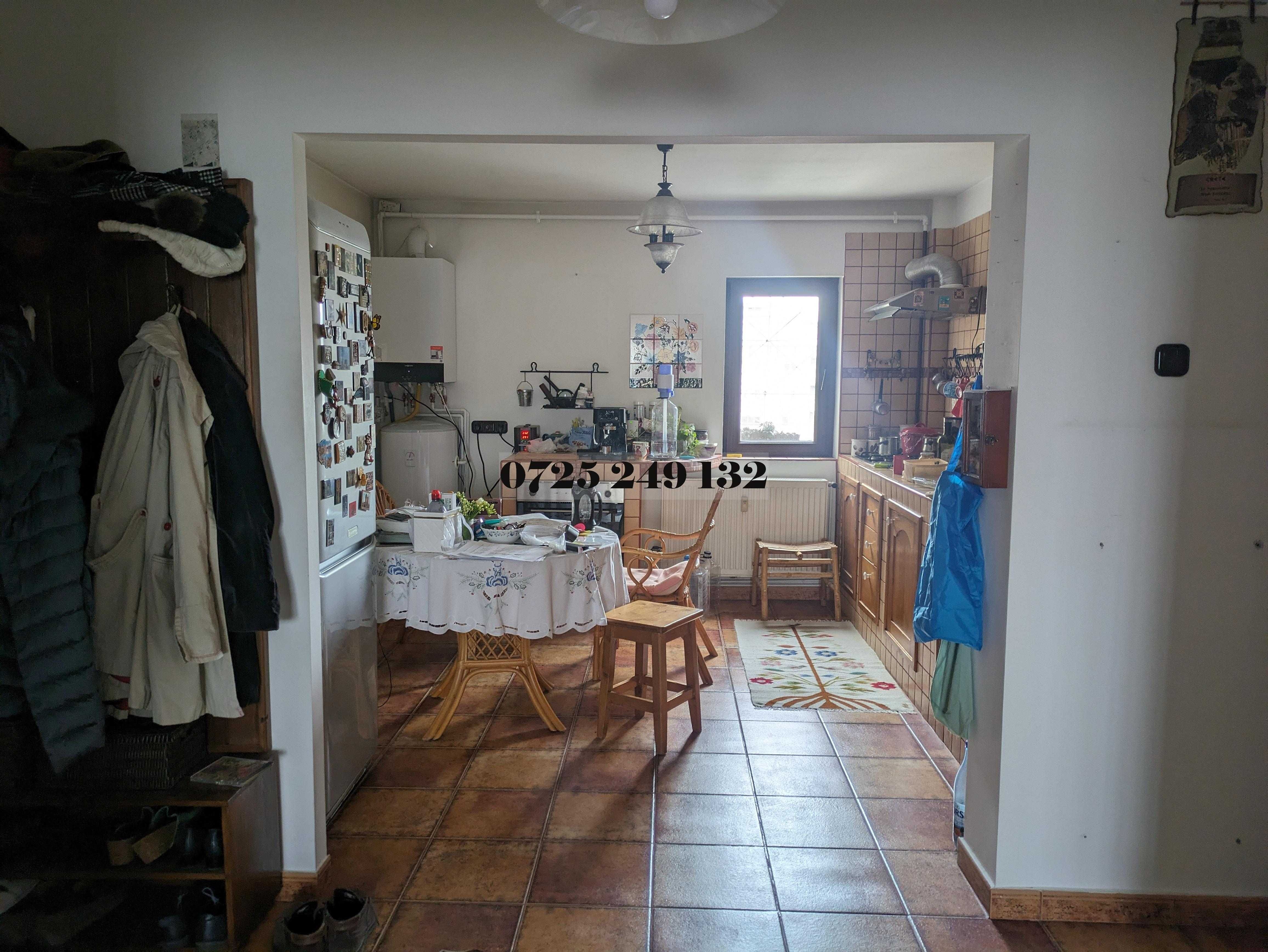 Apartament 4 camere Vitan Mall, Proprietar