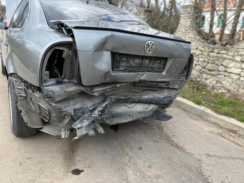 Vw Passat 1,9 TDI на части!