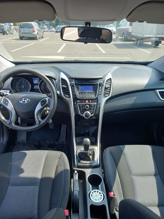 Vând Hyundai i30