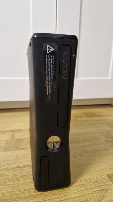 Xbox 360 + Kinect + Jocuri + Controlere