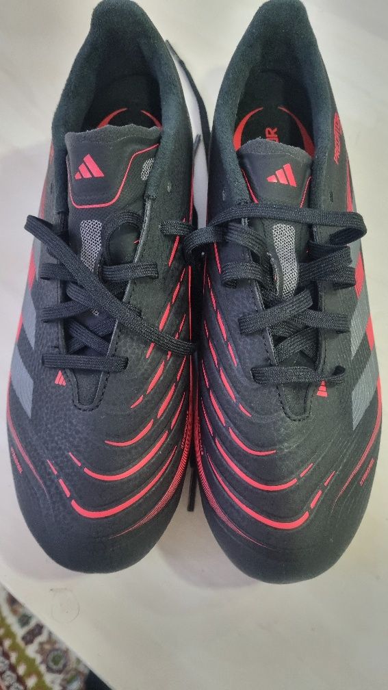 Продаётся бутцы Adidas Predator детские