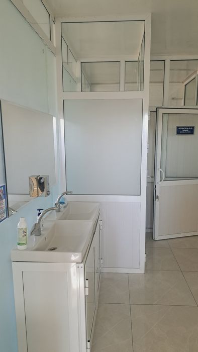 Навоий шахрида Ижарага берилади. Клиника ёки бошка бизнес учун. 180 м2