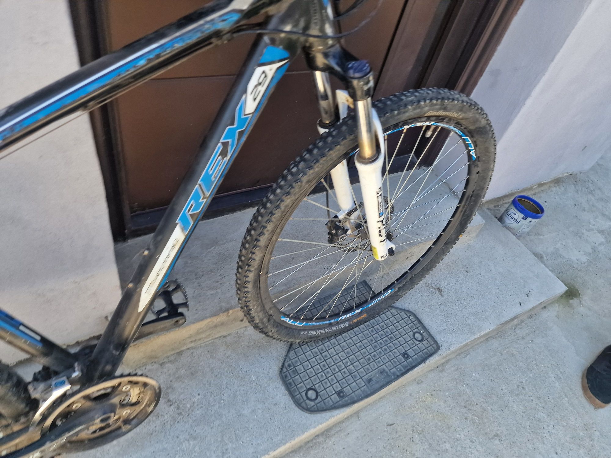 Bicicleta TwentyNineTrail pe 29 Frâne hidraulice disc Suspensie Fata