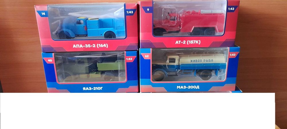 Продам коллекционные модели автомобилей 1/43