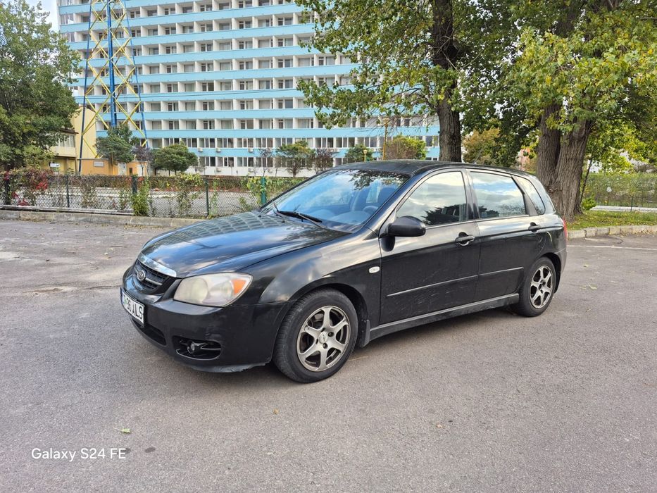 Vând KIA cerato 1.5 d