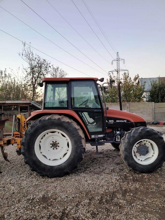 Tractor New Holland L95 Dt, an 2000, cutie mecanica, 4x4. IMPORT