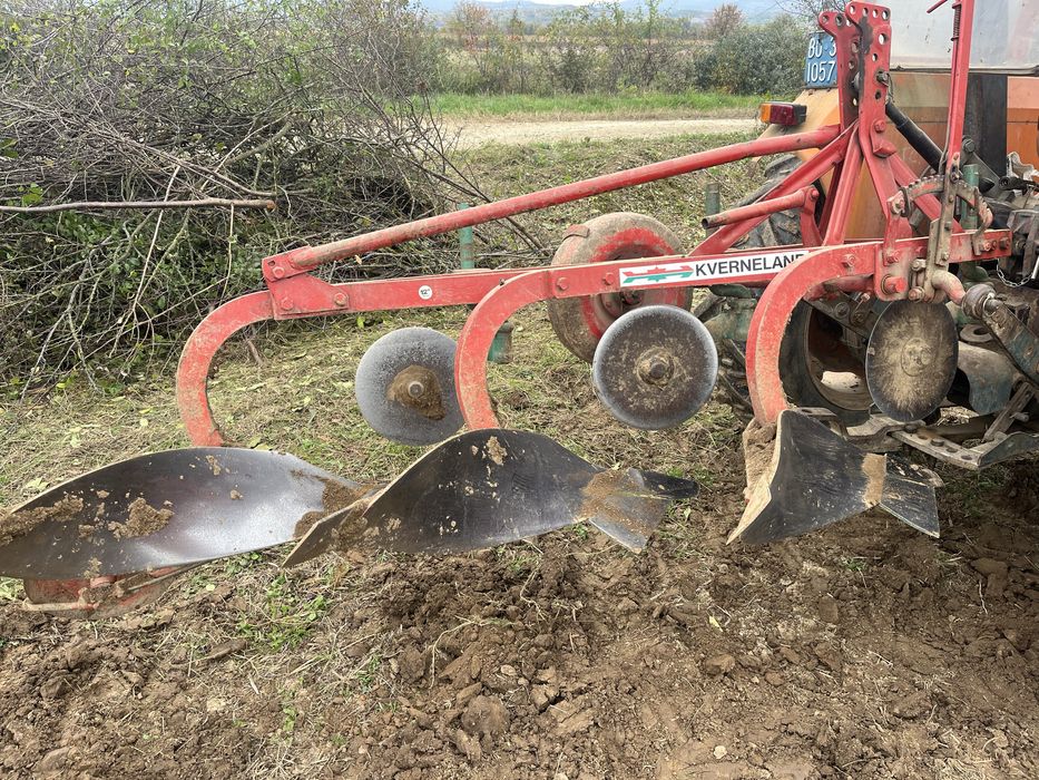Plug 3 brazde Kverneland nr12