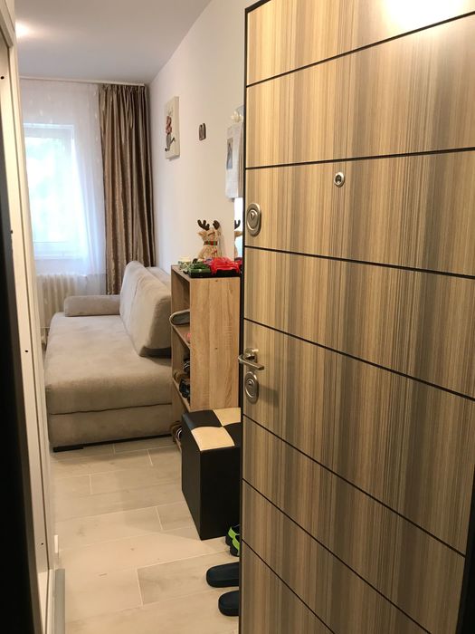 Proprietar vând garsonieră