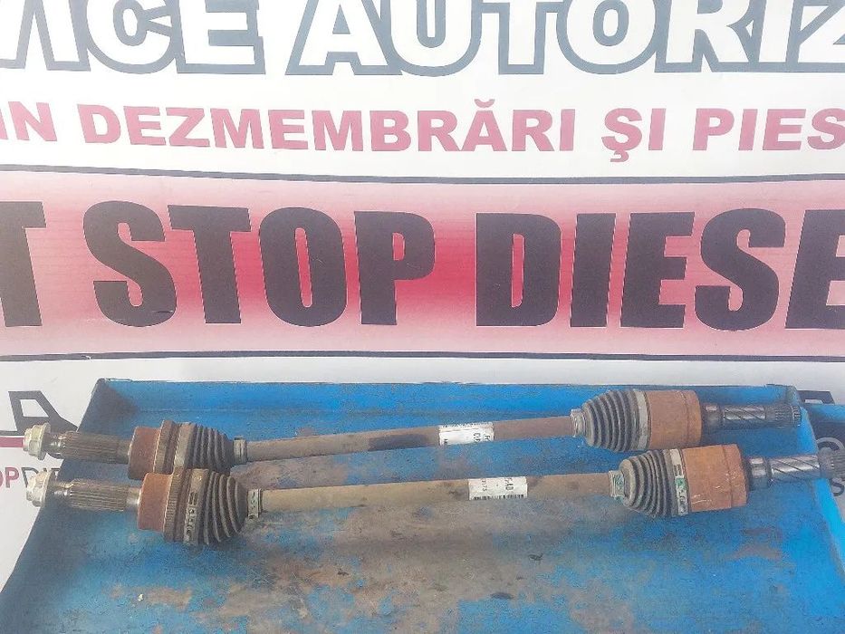 Planetara stanga dreapta spate ford kuga 2 2014 2015 2016 2017 2018 2019  cv614k138ad / cv61-4k138-ad
