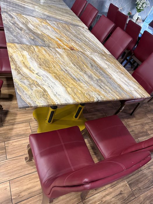 Стол мрамор отличном состояния