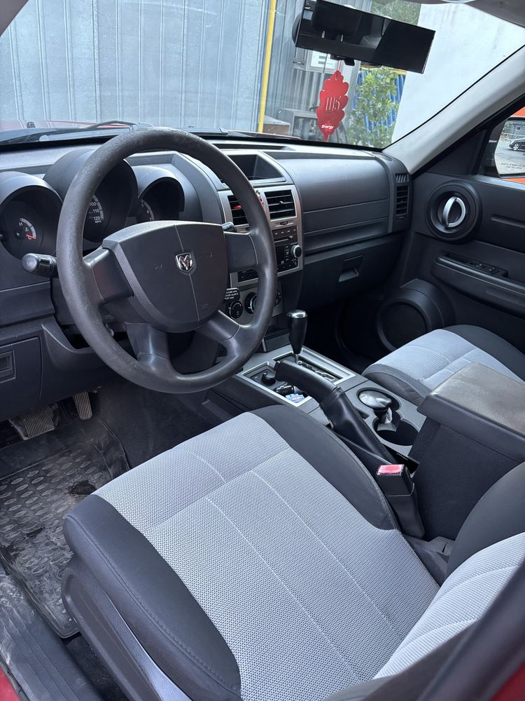 Dodge Nitro 3.7i газ-бенизин