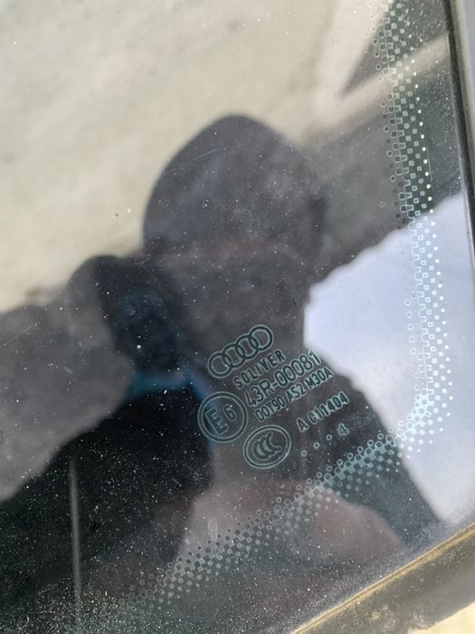 Geam fix aripa stanga spate Audi A6 C6 berlina Dreapta spate aripa