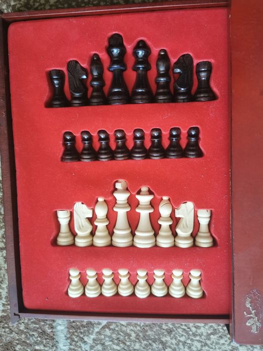 Дървен шах 33х33см