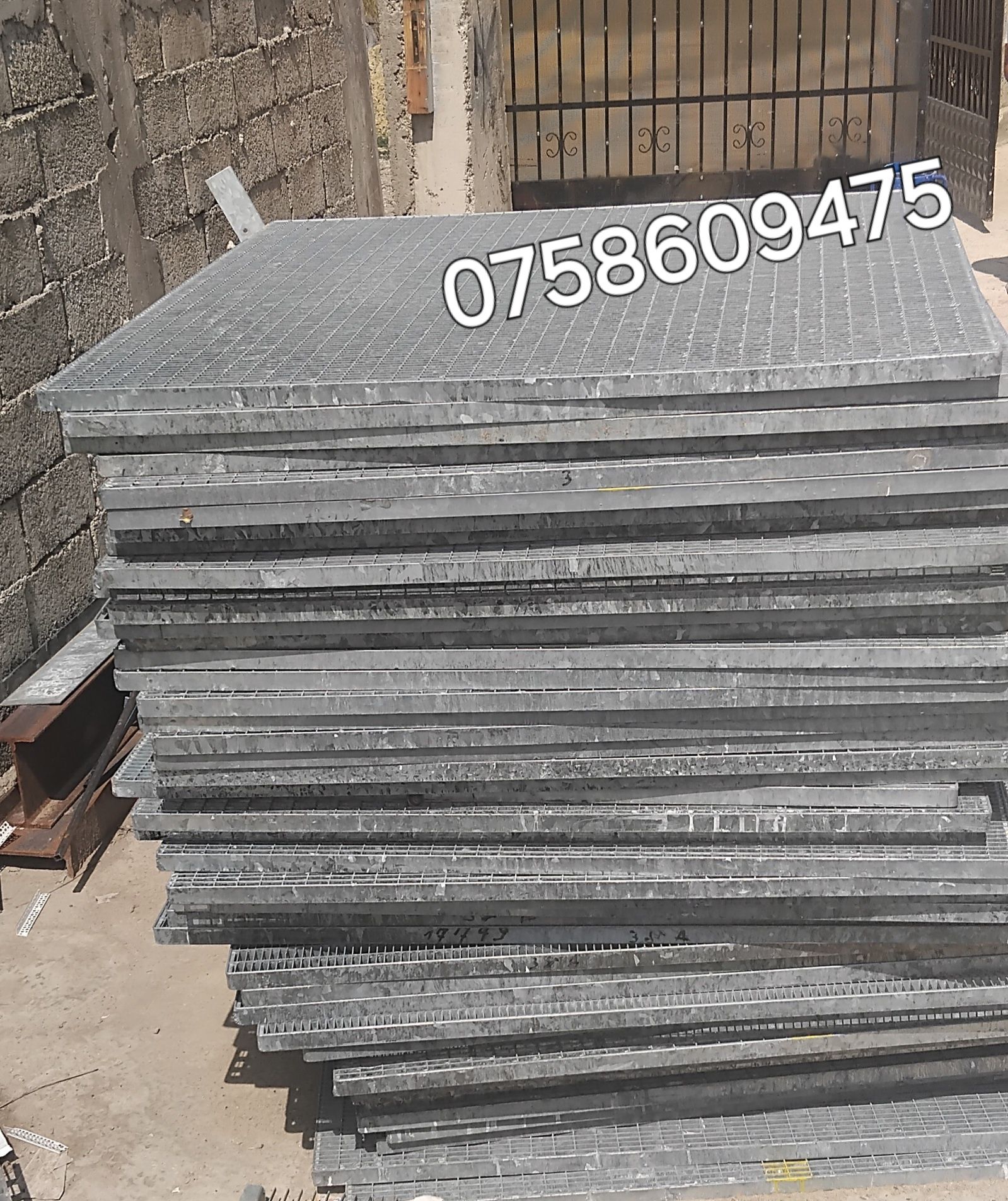 Grilaje metalice zincate 90x127