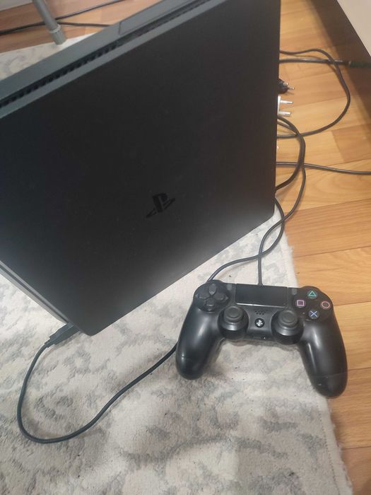 Продам плейстейшен playstaytion ps4