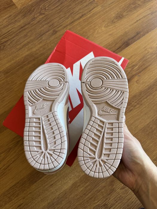 Nike Dunk Low Pink Velvet дамски обувки кецове маратонки