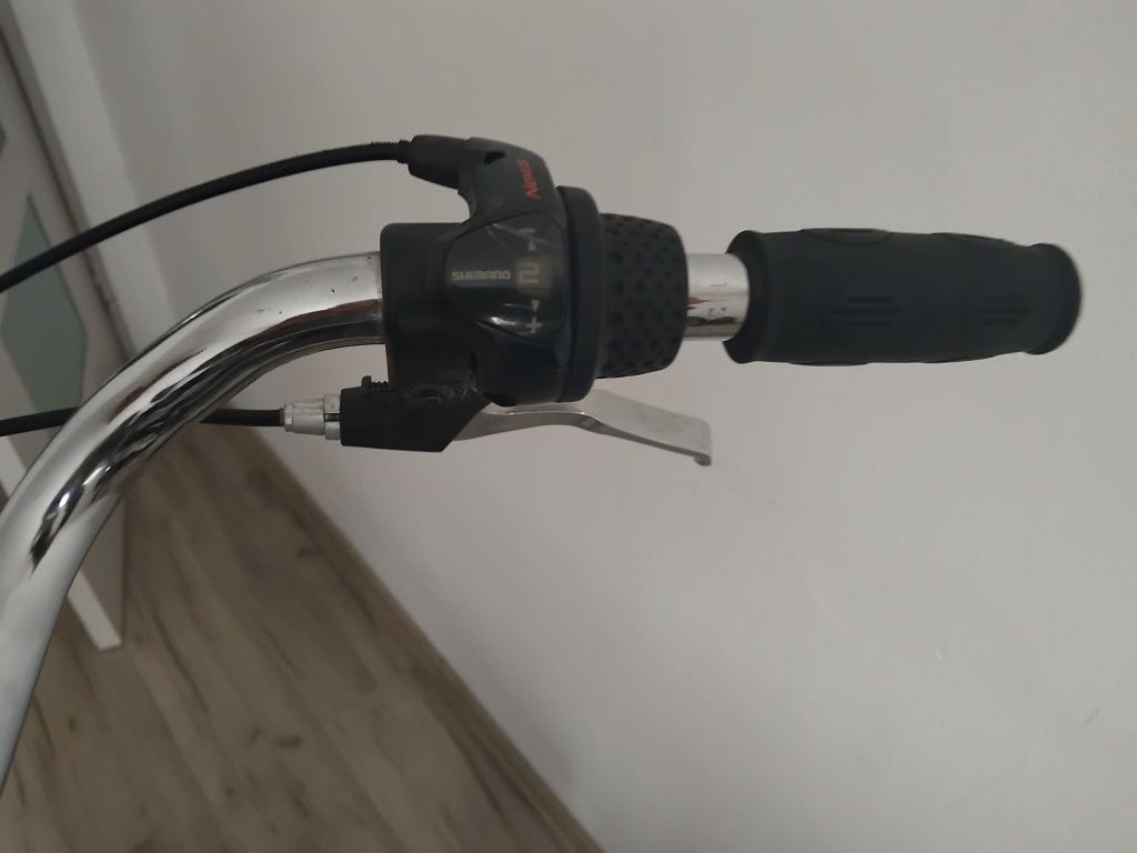 Se vinde bicsigleta gemana cu 3 viteze