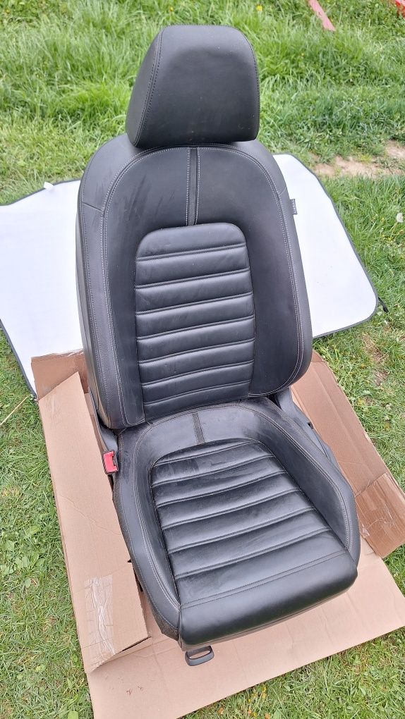 Scaun vw passat cc din piele