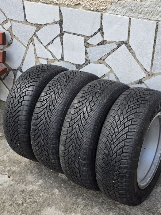 16" 5х114.3 оригинални джанти със зимни гуми 215/60/16 за Хонда Акорд