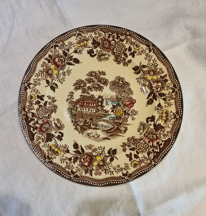 Английска порцеланова чиния