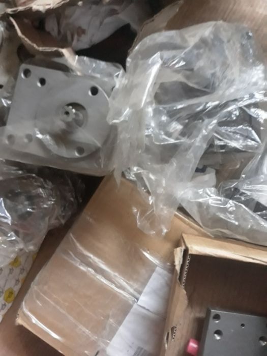 SC PETRO DIAMED ,Pompe simple,duble si triple confecționam după model