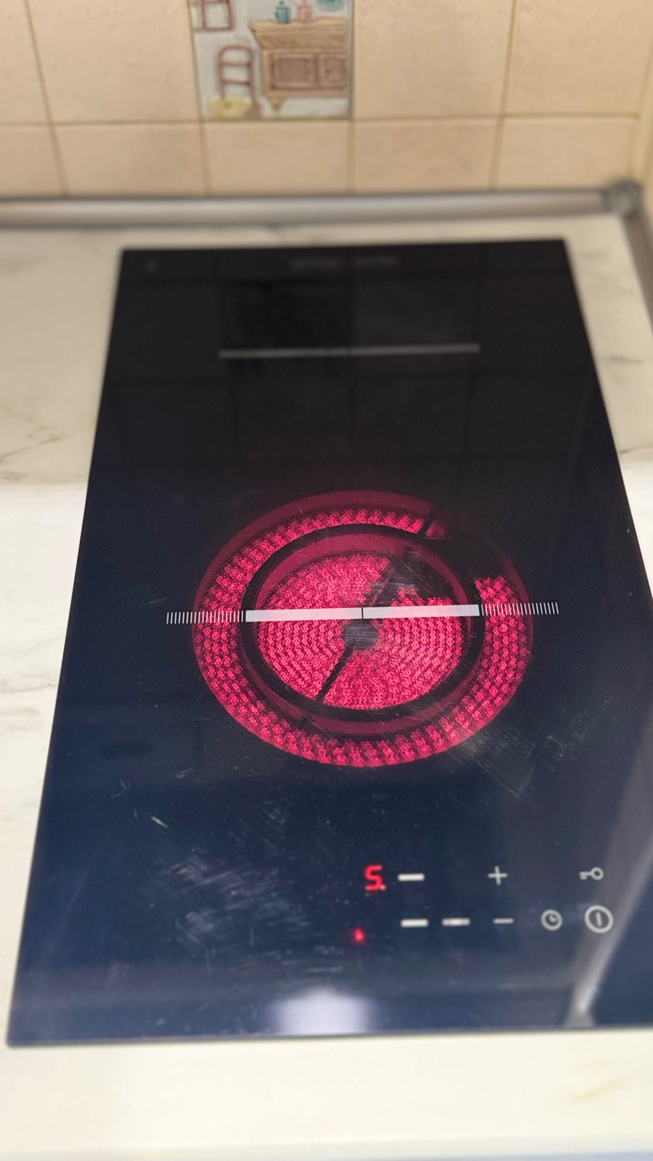 Котлони за вграждане Gorenje Ora-Ïto Стъклокерамичен плот, 30 см