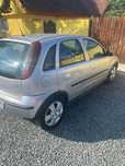 Mașină Opel Corsa