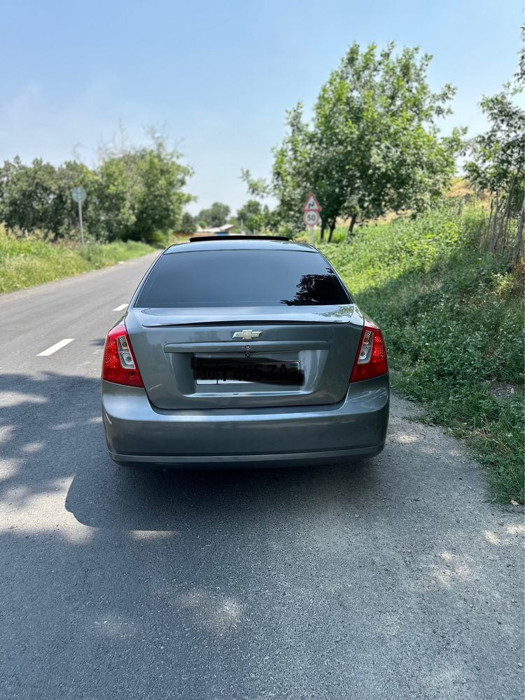 Chevrolet Gentra 3 poz full