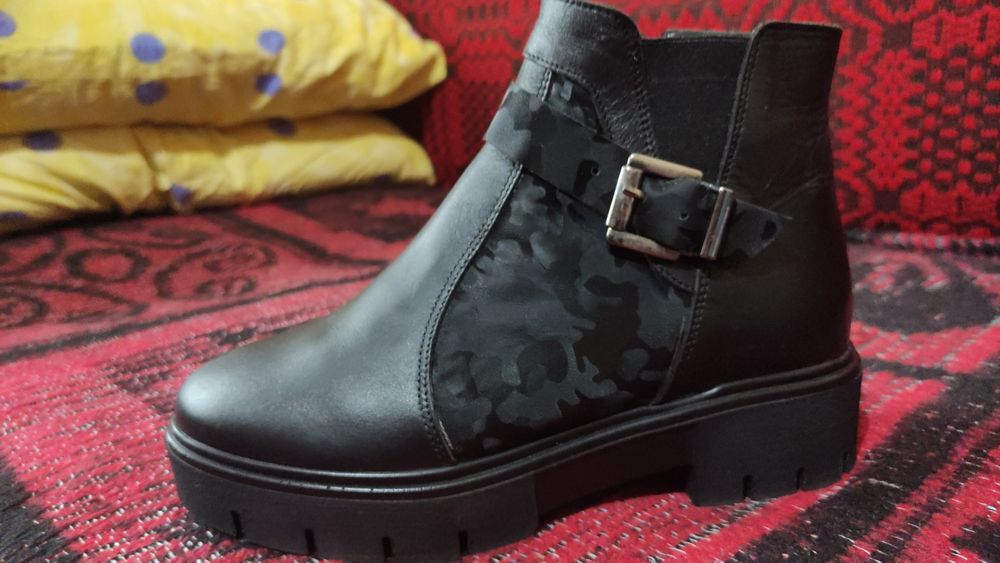 De vânzare cizmulițe de damă piele naturala