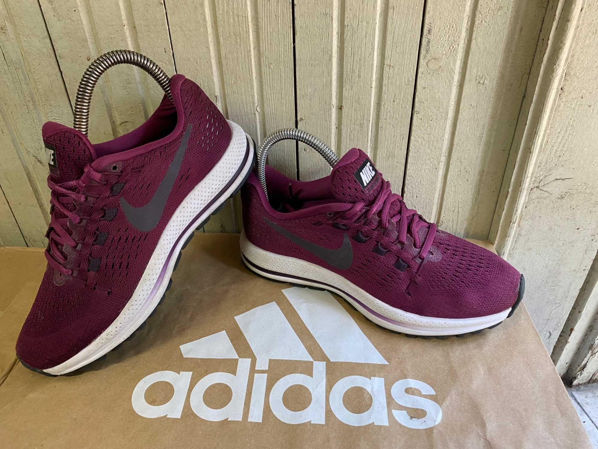 ''Nike Air Zoom Vomero 12''оригинални маратонки 36.5 номер