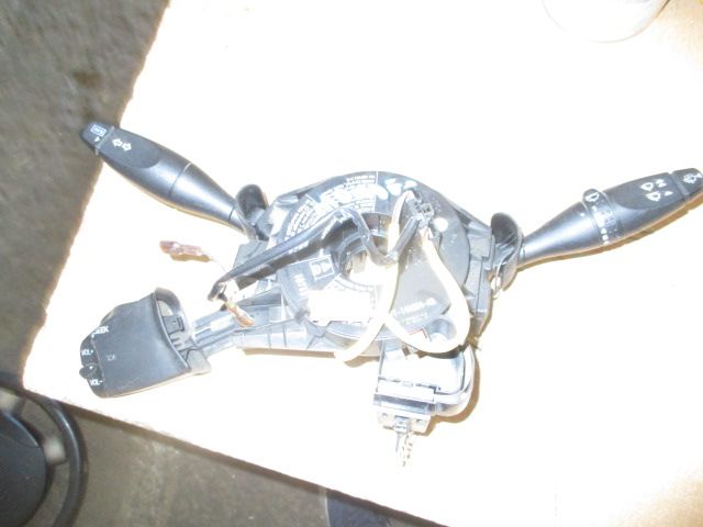 Maneta semnalizare stergatoare banda spira airbag Ford Mondeo MK3
