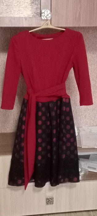 Продам платье в отличном состоянии, цена договарная