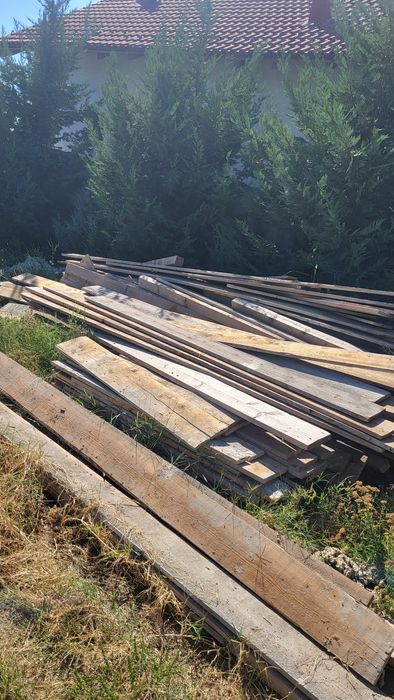 Scândură la mâna a doua – diferite dimensiuni, fără defecte