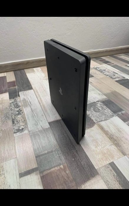 Playstation 4 slim 1tb