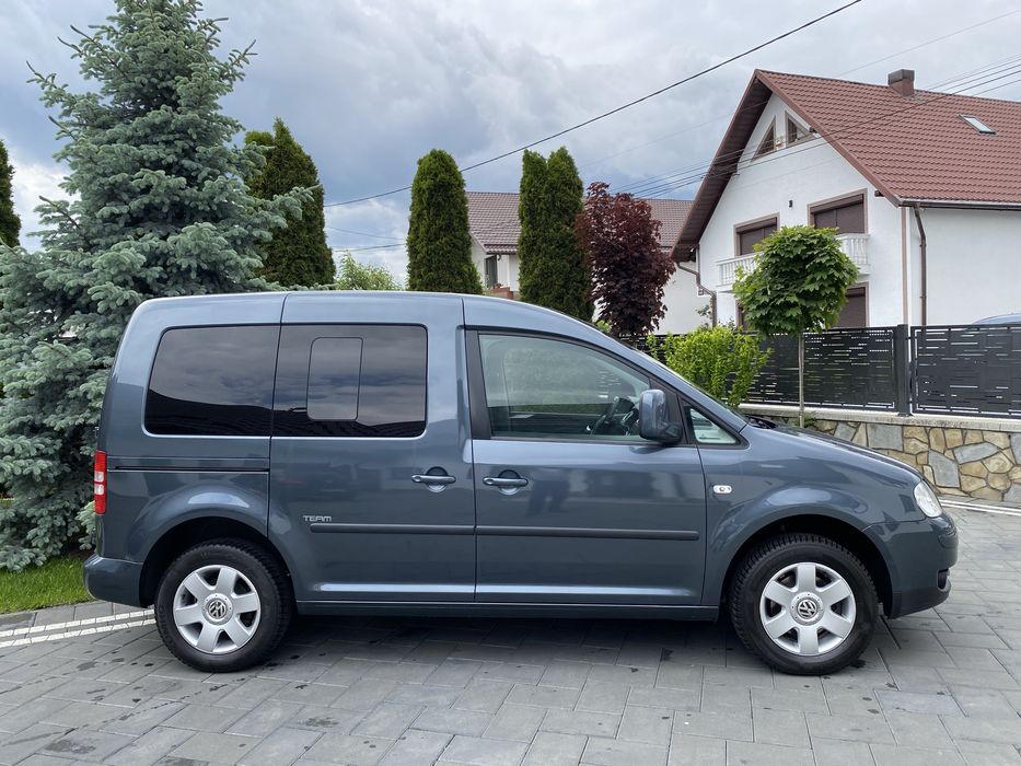 VW CADDY Life 1.9-Tdi~77~kW~105 CP-inm-recent -RO
