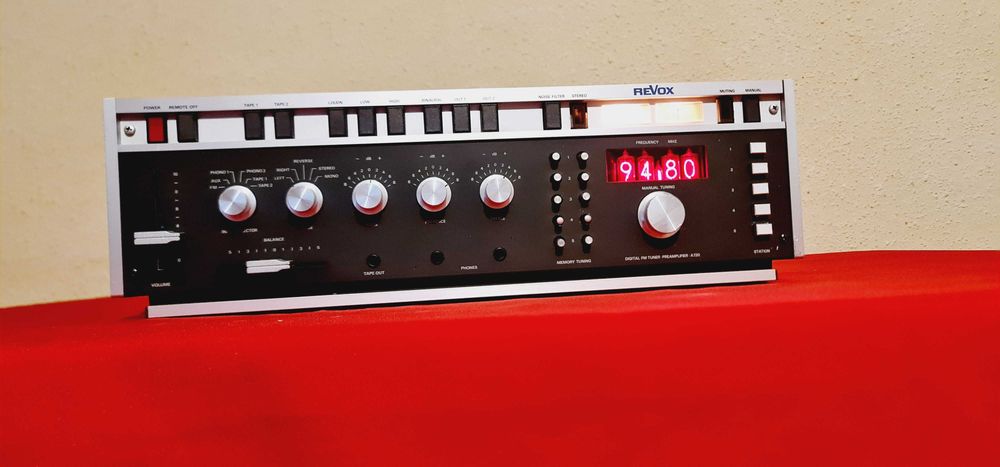 ReVox A720 Preamplifier Tuner Nixie Tube Display