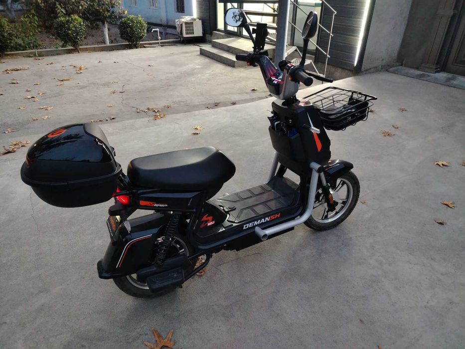 Продаётся скутер Dimansh почти новый